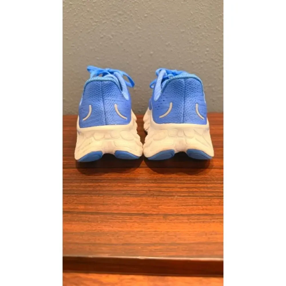 New Balance Womens Vibrant Blue Size 8.5 Fresh Foam Run Shoe